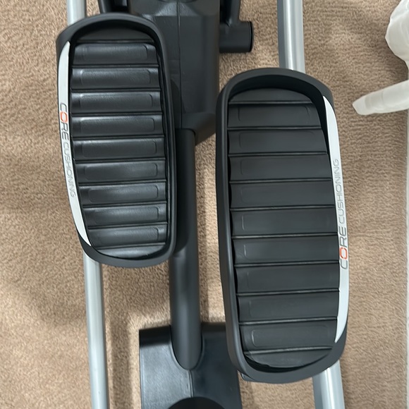nordictrack se9i elliptical - Picture 5 of 6